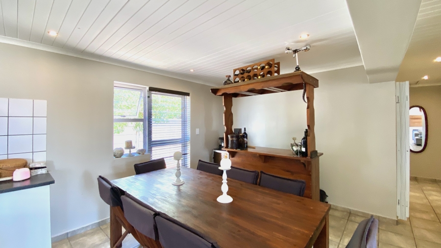 4 Bedroom Property for Sale in Velddrif Western Cape